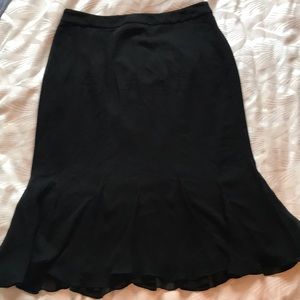 Tadashi Collection black silk lined gored skirt